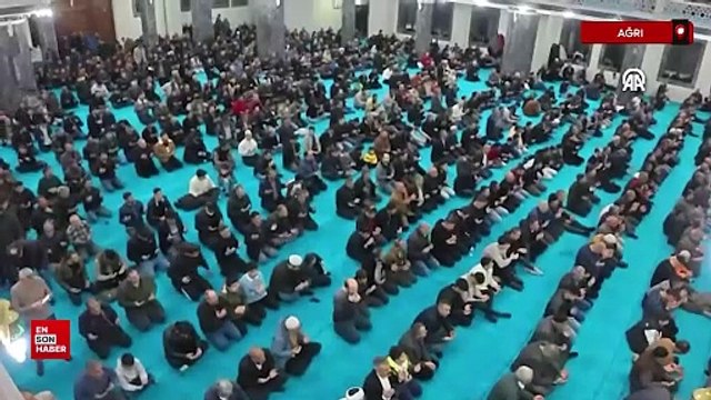 Kadir Gecesi yurt genelinde dualarla ve ibadetle idrak edildi