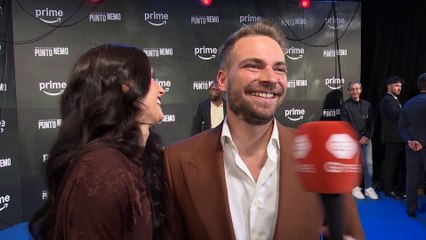 José María Almoguera y María Sánchez presumen de amor en el estreno de 'Punto Nemo'