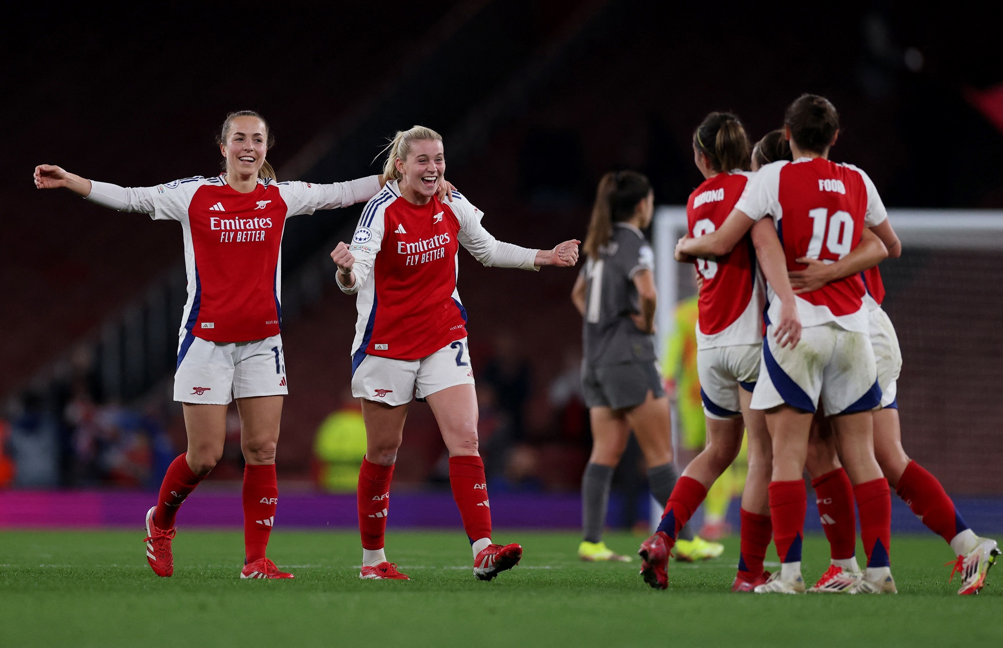 Arsenal 3-0 Real Madrid | UWCL Highlights