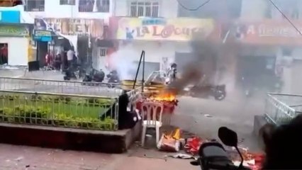 VIDEO | Moto bomba estalló en Piendamó en medio de ola de atentados de las disidencias en Cauca