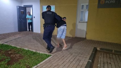 Inconformado com término, rapaz invade residência e agride "ex-ficante" e familiares