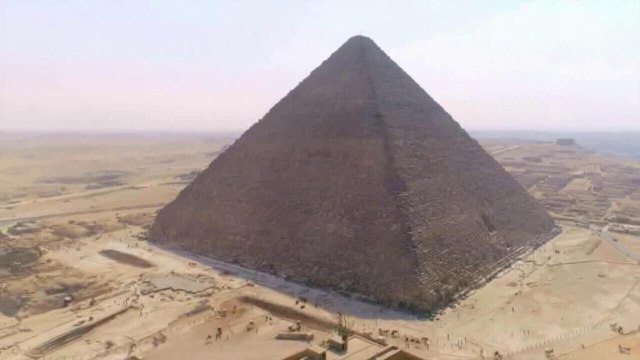 Pyramides : les mystères révélés
