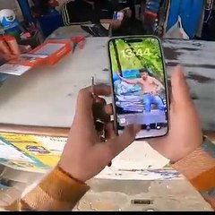 Larki ko Road per periods ho gaye