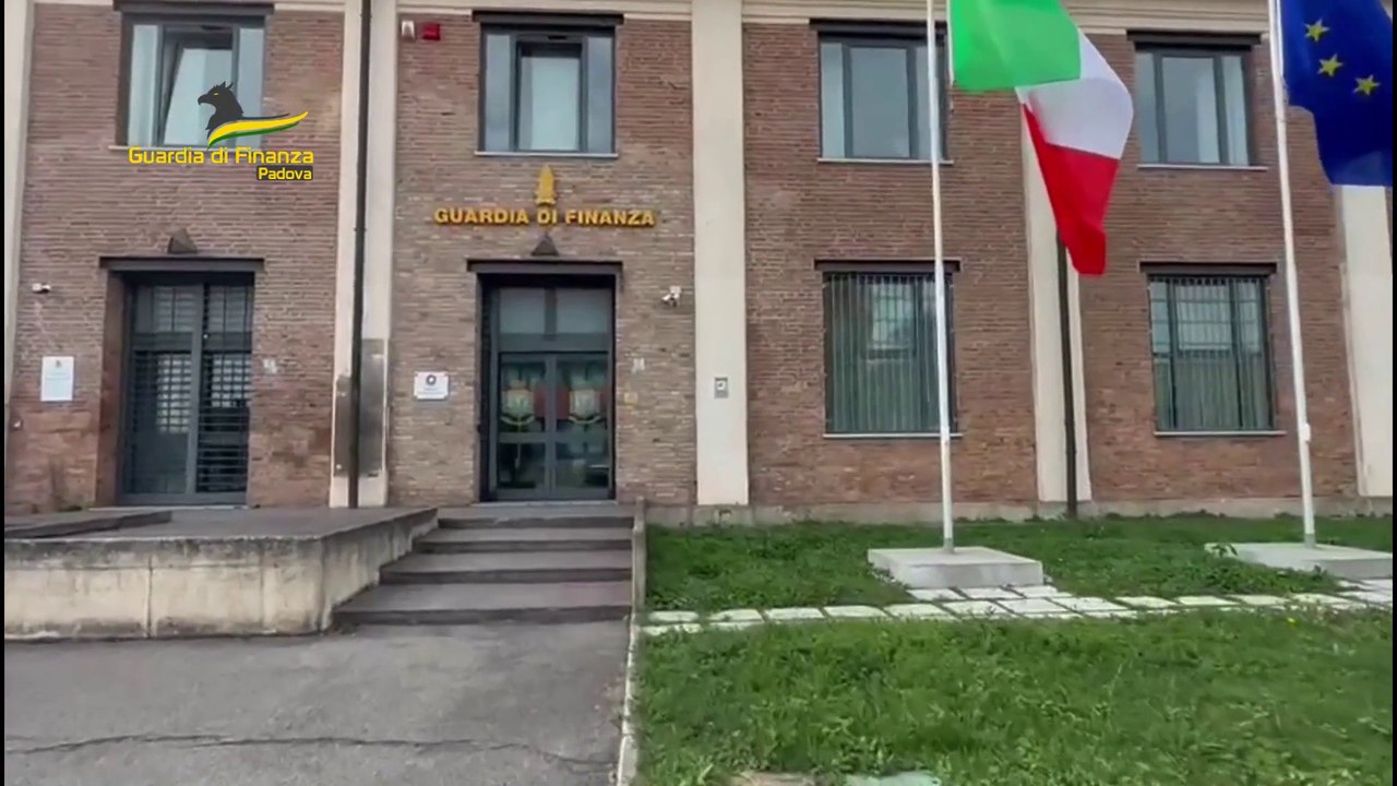 False fatture, GdF Padova sequestra beni per 4,8 milioni a 7 società