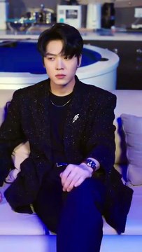 Completed The cold and aloof Qin Ziyan never cared for women—until a maid shattered his icy reputation. When he realized she was his long-lost love, he cornered her and kissed her breathless.