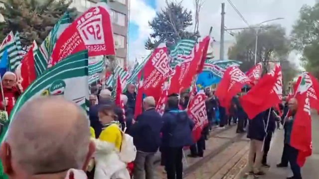 I sindacati in piazza: Sanit? allo sfascio, sar? sciopero generale