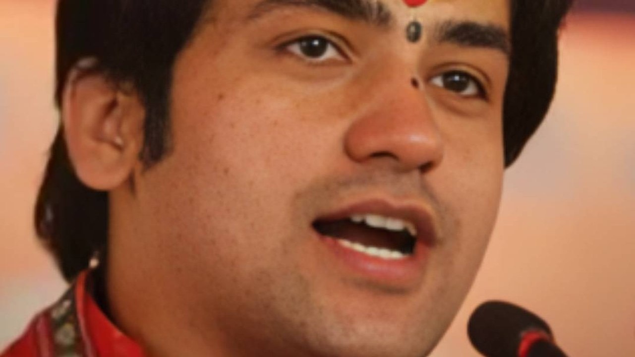 Meerut Murder Case पर क्या बोले Dhirendra Shastri