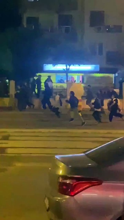 Antalya'da Eylemci 'Pikachu' Polisten Böyle Kaçtı!