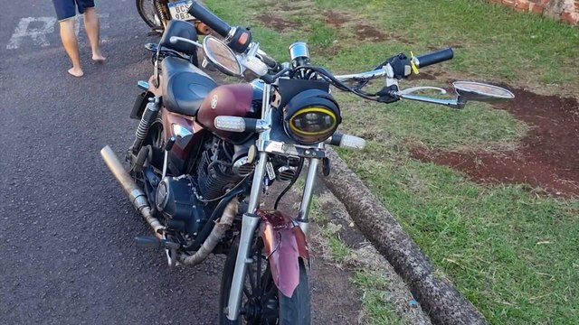 Carro e moto se envolvem em colisão no Pioneiros Catarinenses; Jovem de 23 anos fica ferido