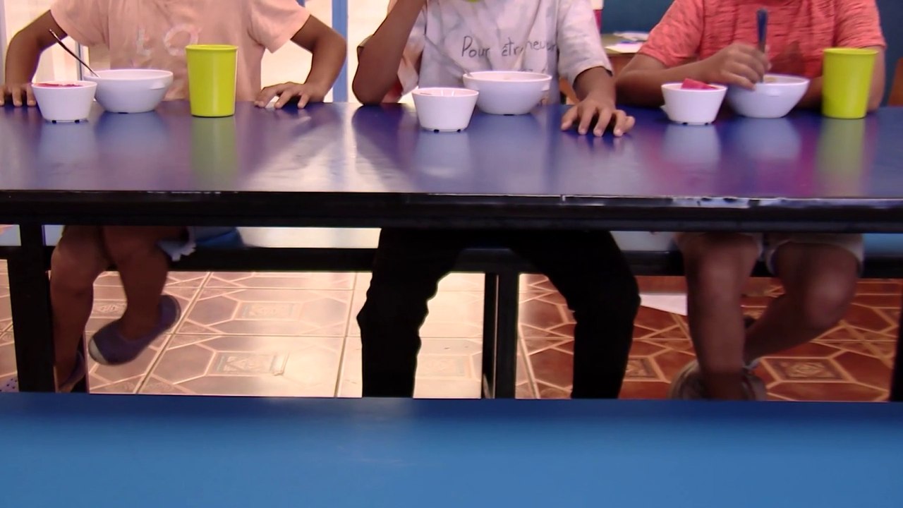 tn7-madre-preocupada-que-sus-hijos-se-queden-sin-alimentos-en-guarderia-270325