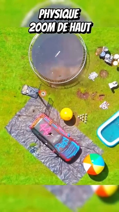 La physique // chute de 200m // perfect slowmo #physique watermelon #mount#ains #aura #shorts