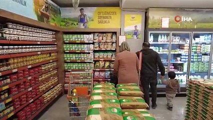 Van Büyükşehir Belediyesi ’Sosyal Kart’ dağıtımına başladı