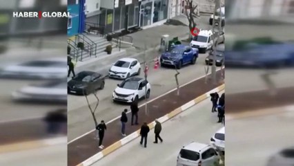 Adliye önünde kavga: İki aile birbirine girdi