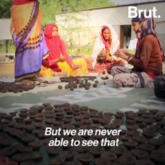 Cow Dung Diyas For The Festive Season