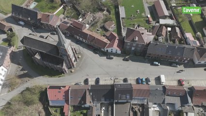 Le Brabant wallon vu du ciel : le hameau de Wisbecq,  son château et sa ferme