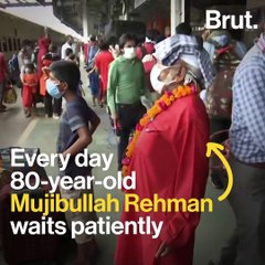 This 80-Year-Old Is Lifting Passengers’ Bags For Free