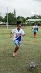 Sophie et Dahlia, futures championnes de football