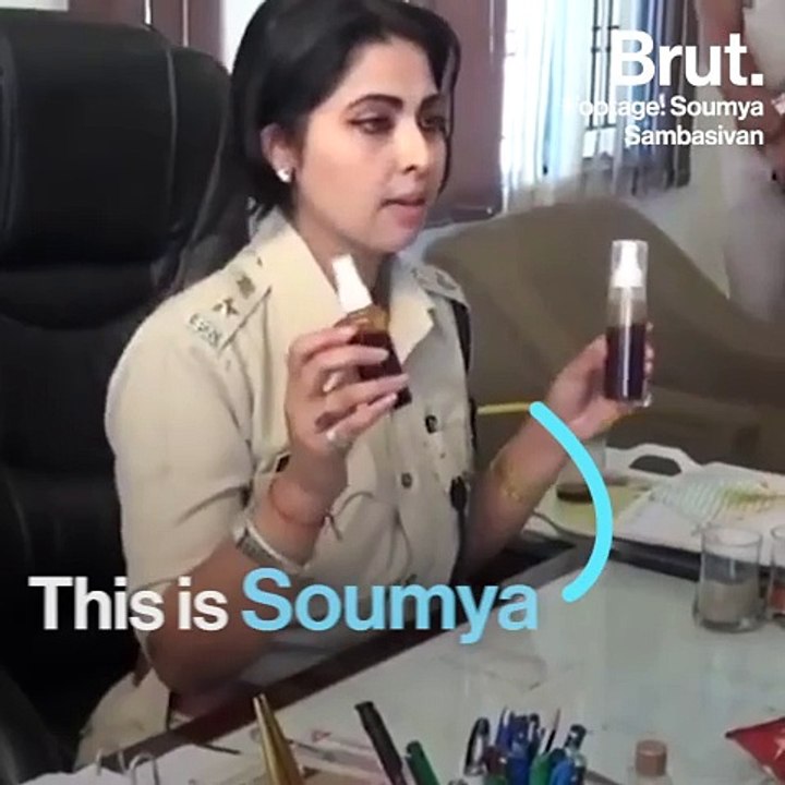 IPS Officer’s Pepper Spray Tutorial