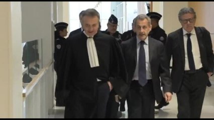 Processo per finanziamenti a Libia: Sarkozy arriva in tribunale