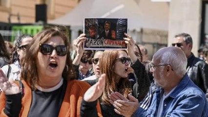 Mazón interrumpe su visita a las fiestas de Castellón por seguridad tras varias protestas