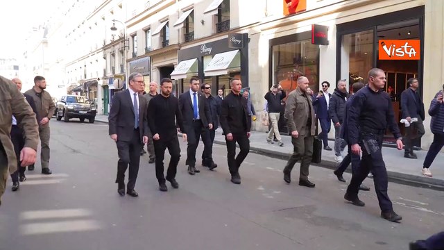 Zelensky incontra Starmer per un bilaterale a margine del vertice Volenterosi a Parigi