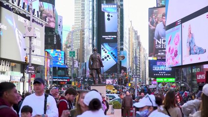 EUA: economia cresceu mais que o anunciado no último trimestre de 2024