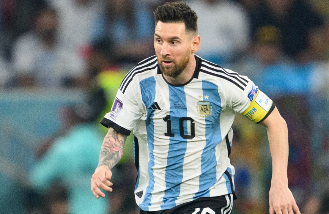 Argentina coach Lionel Scaloni says it is up to Lionel Messi to decide if he wants to play at the 2026 World Cup
