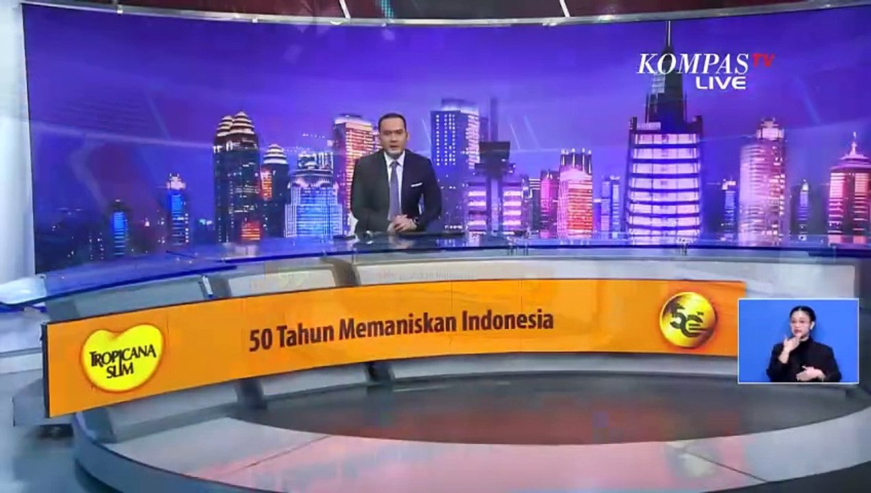 Polisi Bubarkan Demo Tolak UU TNI di Gedung DPR dengan Water Cannon