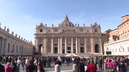 Papa Francisco, convalescente, aparecerá em público na Páscoa