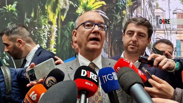 Napoli - ​SCUOLA. VALDITARA: ARRESTO IN FLAGRANZA PER CHI AGGREDISCE PERSONALE (27.03.25)
