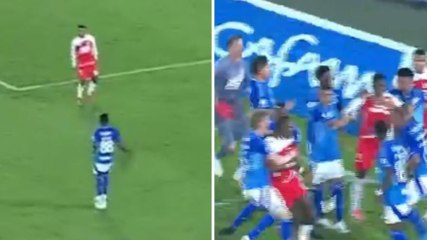 In piedi sul pallone: la provocazione fa esplodere la rissa