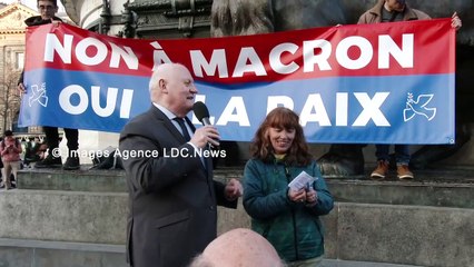 Christophe & Nathalie. Non à Macron Oui à la Paix. Paris/France - 27 Mars 2025