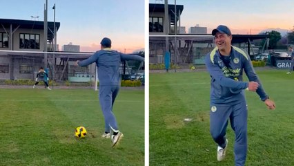 André Jardine demuestra su calidad para tirar penales