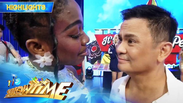 Ogie, nakipagtitigan kay Johaira sa Sine Mo ‘To | It's Showtime