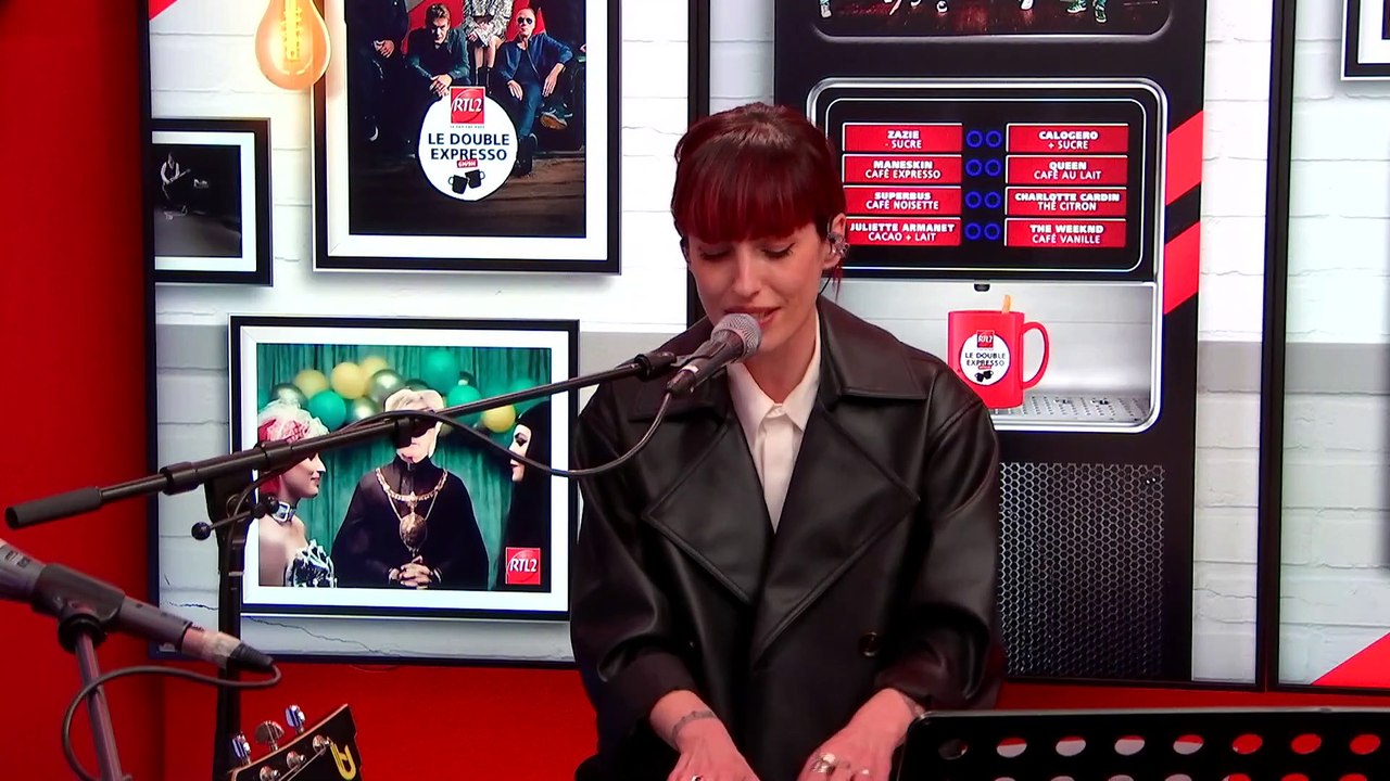 LIVE - Superbus interprète "Radio Song" dans Le Double Expresso RTL2 (28/03/25)
