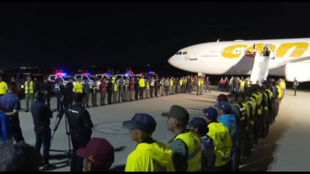 Un aereo con 178 migranti deportati dagli USA atterra in Venezuela