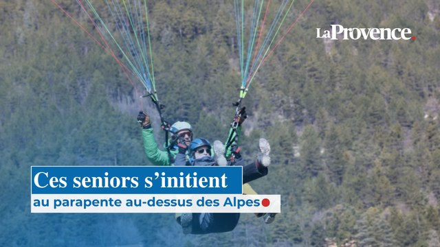 Ces seniors s'initient au parapente au-dessus des Alpes
