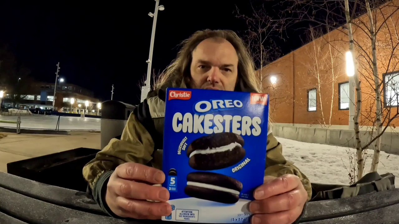 Christie's Oreo Cakesters Review