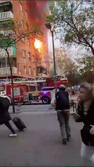 Incendio por bombona de gas en Sant Martí