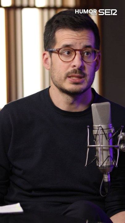 Sastre nos representa a todos los que no podemos seguir ese autobús