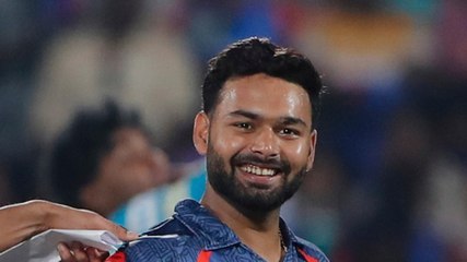 Sanjeev Goenka ने Rishabh Pant को लगाया गले