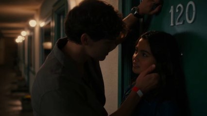 Sidelined: The QB and Me "Closer" | "What's your impression now?"