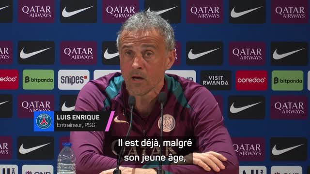 PSG - Luis Enrique : “Kvaratskhelia ? Son adaptation au travail défensif me plaît”