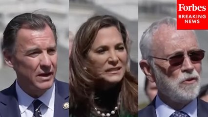 Tom Suozzi and Maria Salazar Asked Point Blank: Have You Had A ‘Meeting’ With Trump About Immigration Reform?