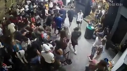 Torcedores do Corinthians são baleados durante comemoração