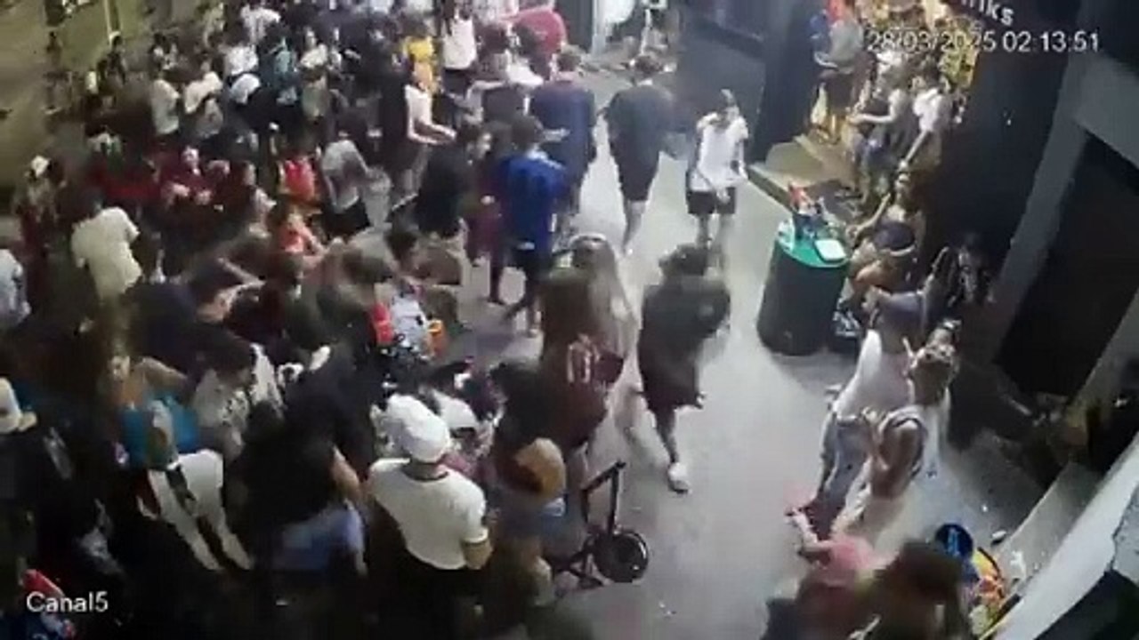 Torcedores do Corinthians são baleados durante comemoração