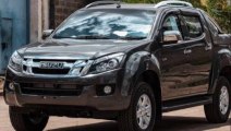 2025 Isuzu 9-Seater: A Game-Changing Vehicle for Families & Businesses?