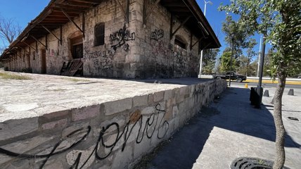 La triste y vandalizada imagen de la Antigua Estación del Ferrocarril
