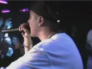 CLIP - LIM - LIVE - A 9 Ans Déjà