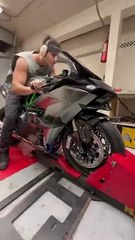 Kawasaki bike سپیڈ 127 کلومیٹر واؤ let's check it 😊🏍️🏍️🏍️🏍️🏍️🏴🏴🏴🏴